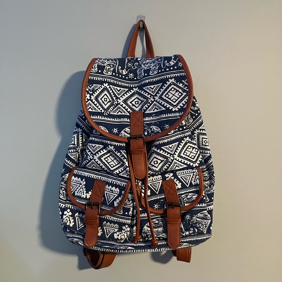Handbags - Boho hippi backpack average size